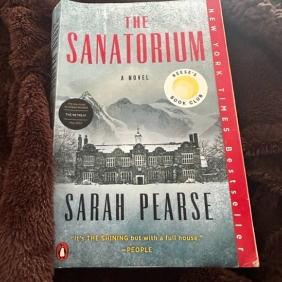 The Sanatorium: A Novel - Picture 1 of 2